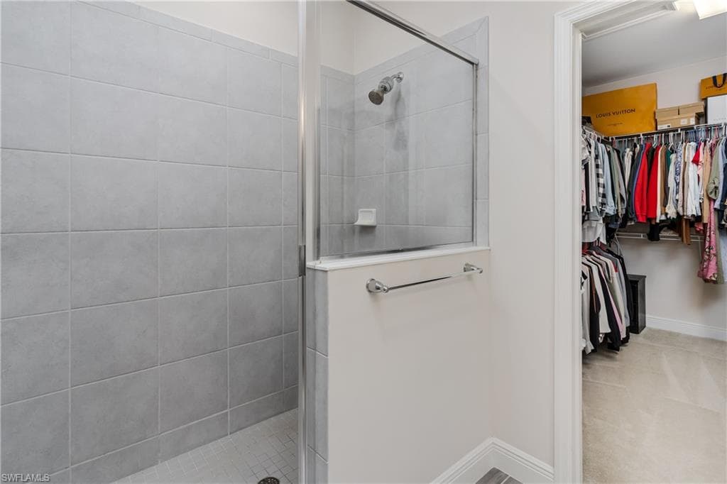 2343 Sheen Ln 408, Naples, FL 34120-30