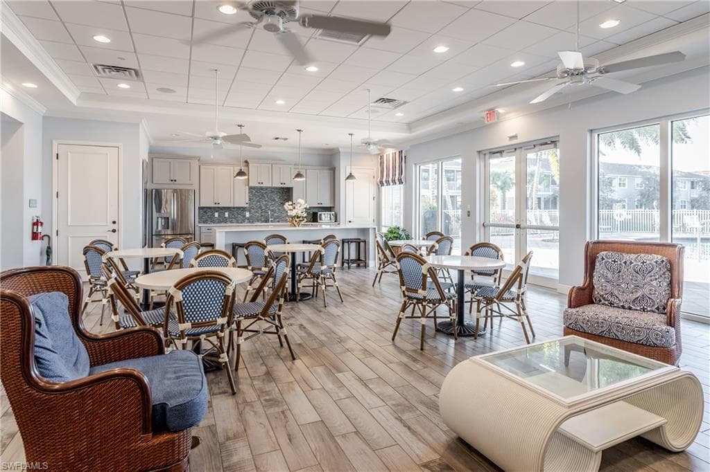 2343 Sheen Ln 408, Naples, FL 34120-39