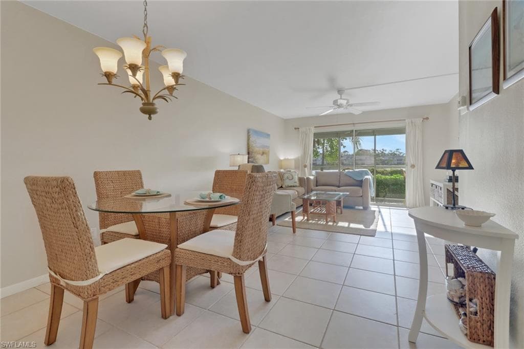 1708 Kings Lake Blvd 104, Naples, FL 34112-9