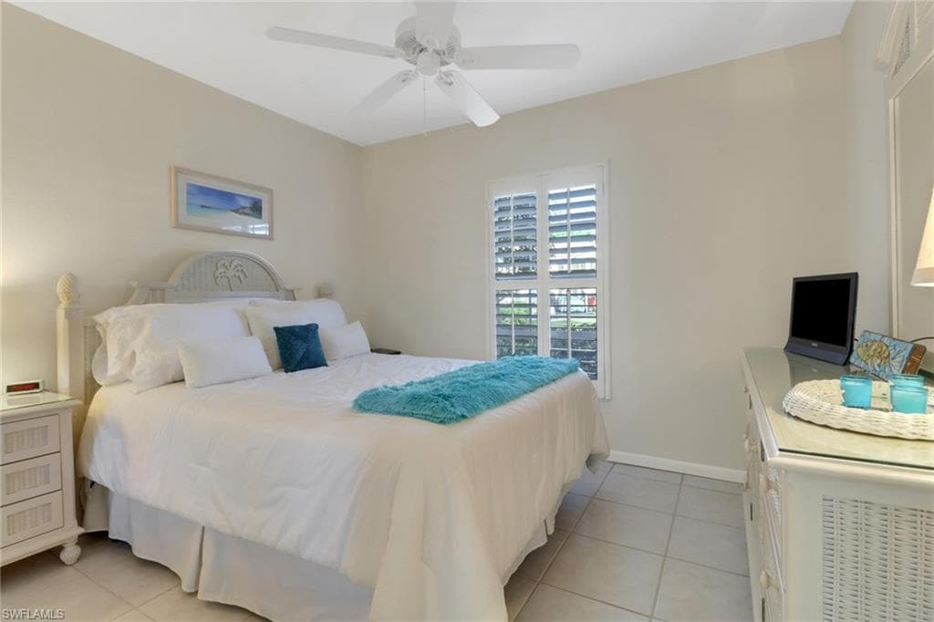 1708 Kings Lake Blvd 104, Naples, FL 34112-19