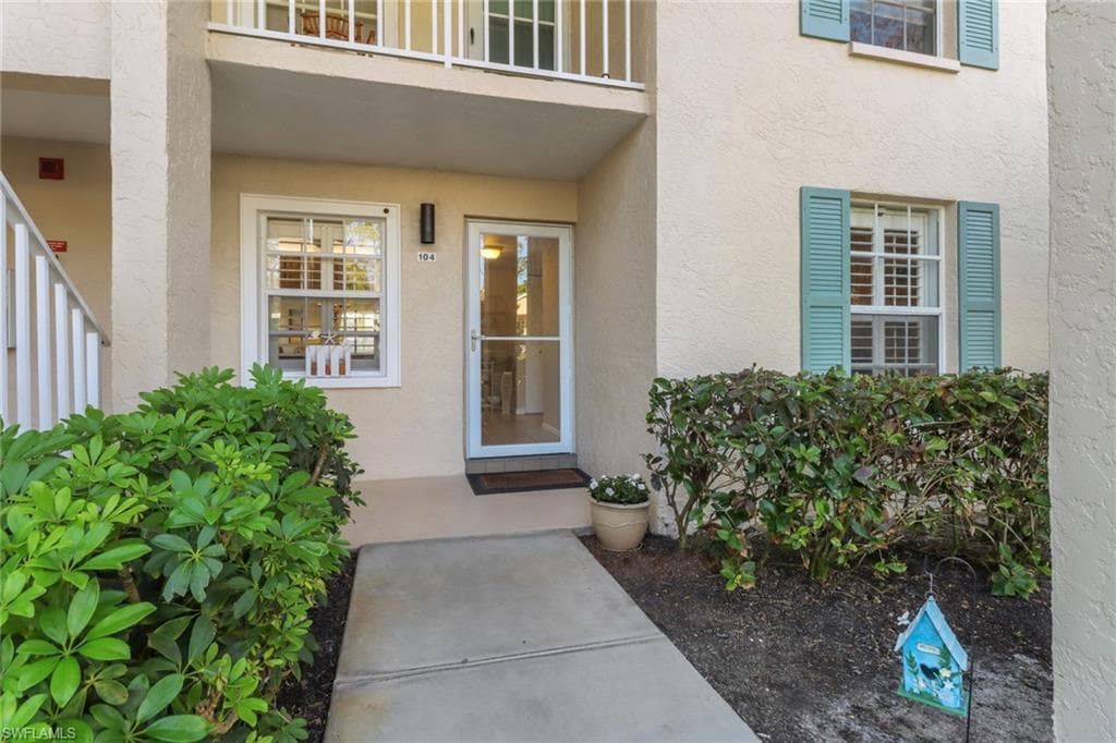 1708 Kings Lake Blvd 104, Naples, FL 34112-26
