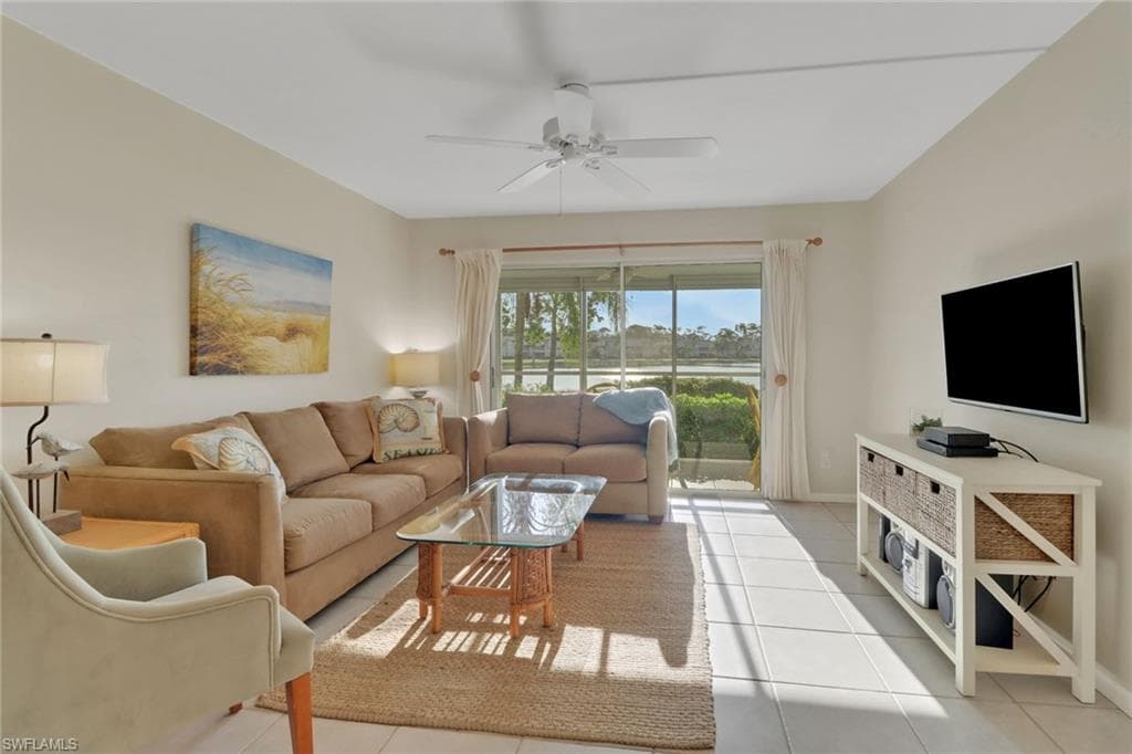 1708 Kings Lake Blvd 104, Naples, FL 34112-4