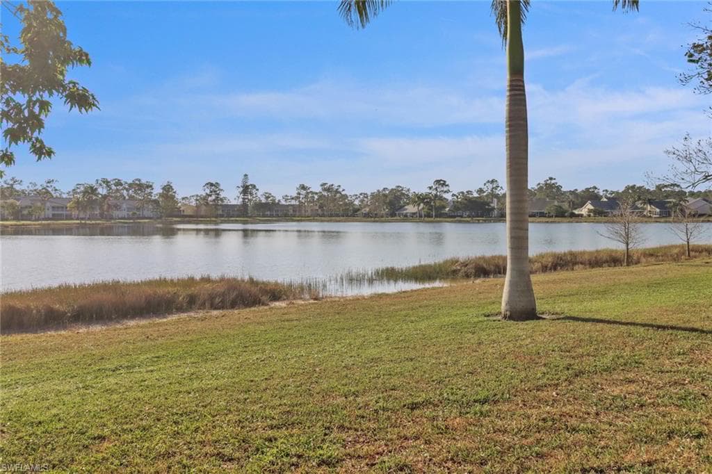 1708 Kings Lake Blvd 104, Naples, FL 34112-5