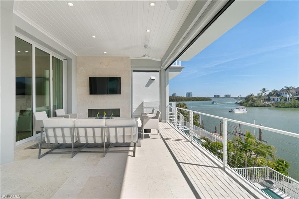 5997 Cypress Ln, Bonita Springs, FL 34134-19