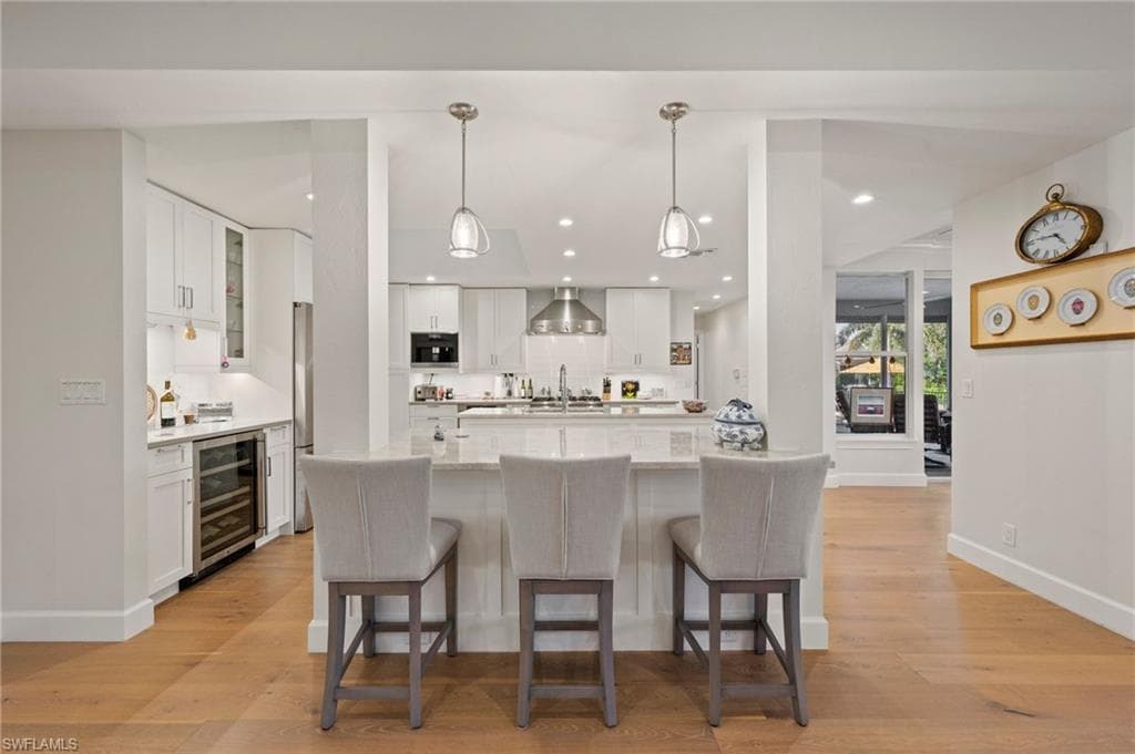 1180 Oleander Dr, Naples, FL 34102-16
