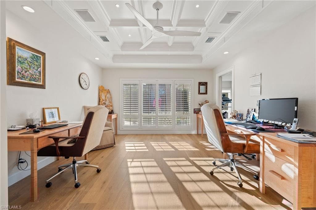 1180 Oleander Dr, Naples, FL 34102-43