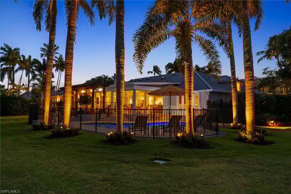 1180 Oleander Dr, Naples, FL 34102-45