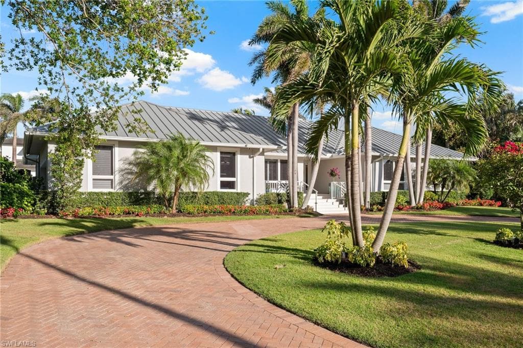1180 Oleander Dr, Naples, FL 34102-4