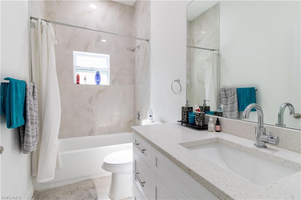 3302 Desoto Blvd S, Naples, FL 34117-11