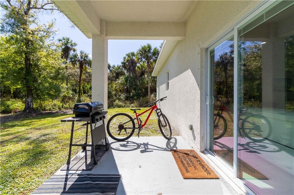 3302 Desoto Blvd S, Naples, FL 34117-19