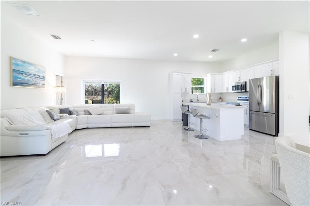 3302 Desoto Blvd S, Naples, FL 34117-3