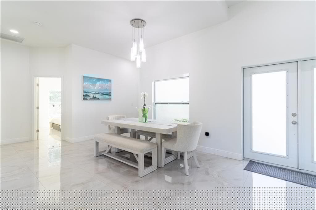 3302 Desoto Blvd S, Naples, FL 34117-7