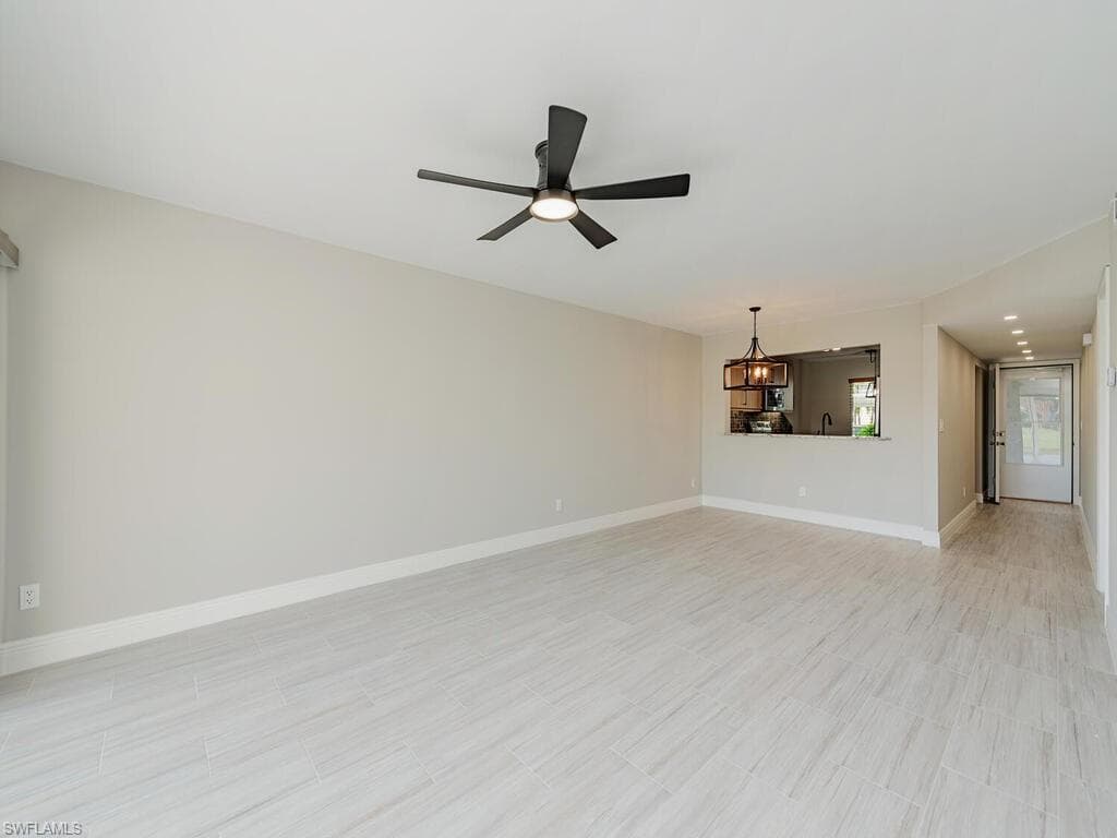 760 Augusta Blvd D101, Naples, FL 34113-5