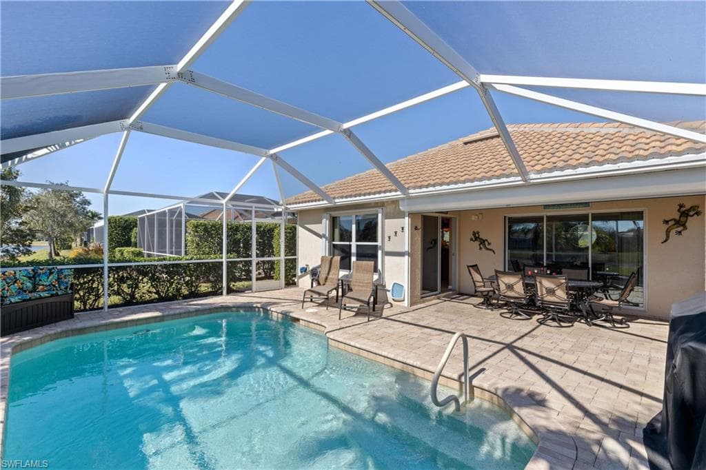8752 Querce Ct, Naples, FL 34114-19