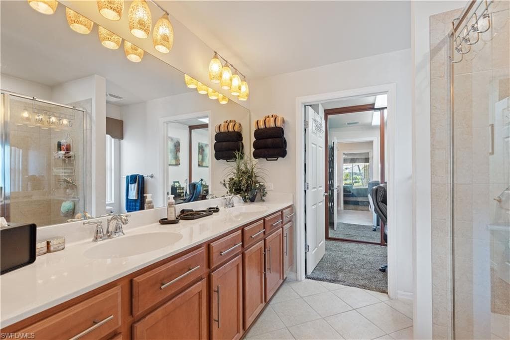 8752 Querce Ct, Naples, FL 34114-25