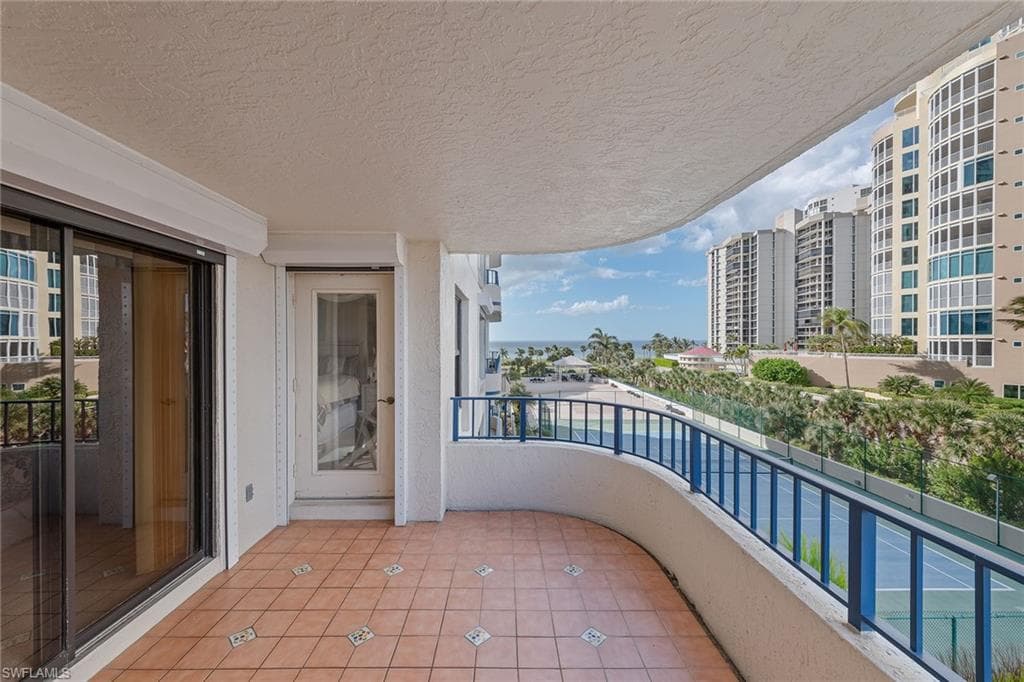 4451 Gulf Shore Blvd N 505, Naples, FL 34103-21