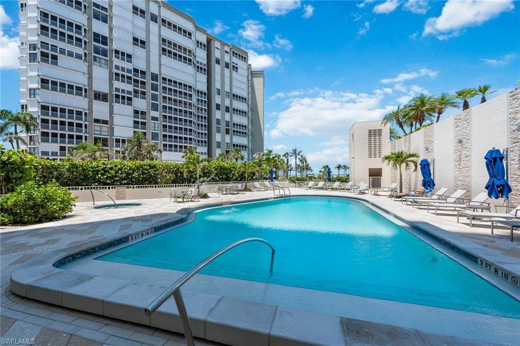 4451 Gulf Shore Blvd N 505, Naples, FL 34103-28
