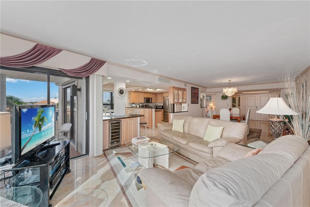 4451 Gulf Shore Blvd N 505, Naples, FL 34103-5