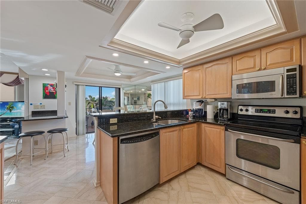 4451 Gulf Shore Blvd N 505, Naples, FL 34103-7