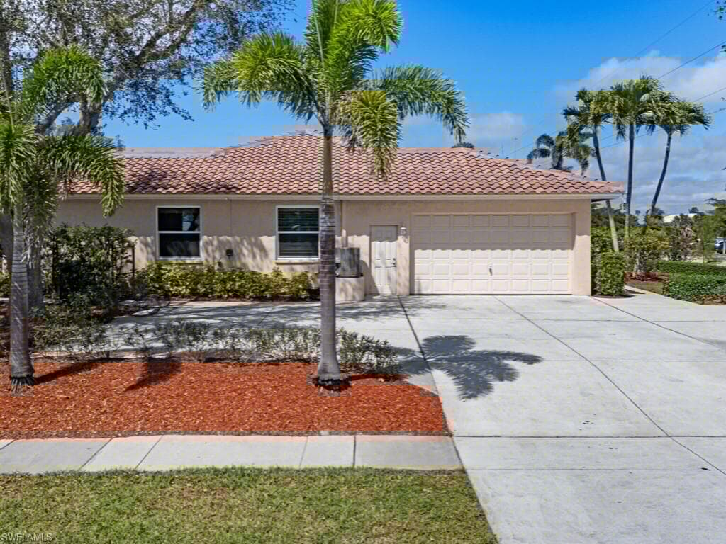 510 Bald Eagle Dr, Marco Island, FL 34145-3