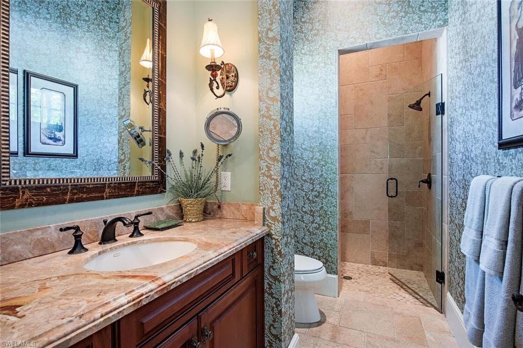 155 20th Ave S, Naples, FL 34102-20