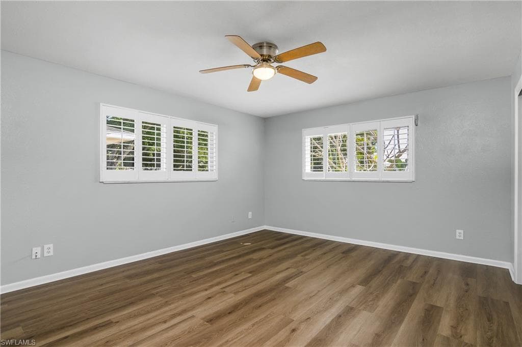 1125 Hilltop Dr, Naples, FL 34103-17
