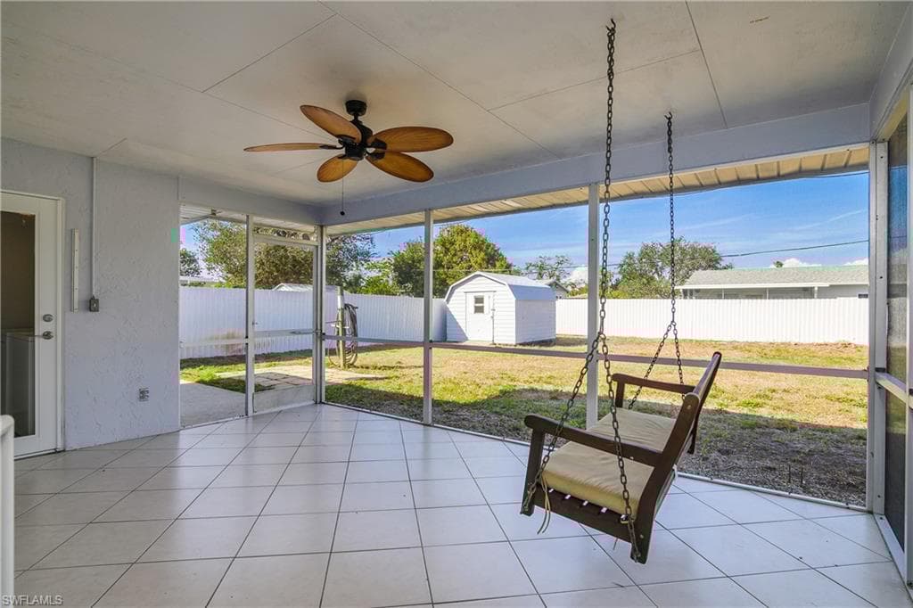 1125 Hilltop Dr, Naples, FL 34103-18