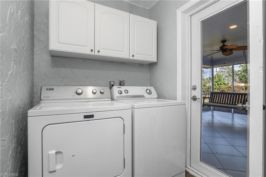 1125 Hilltop Dr, Naples, FL 34103-20