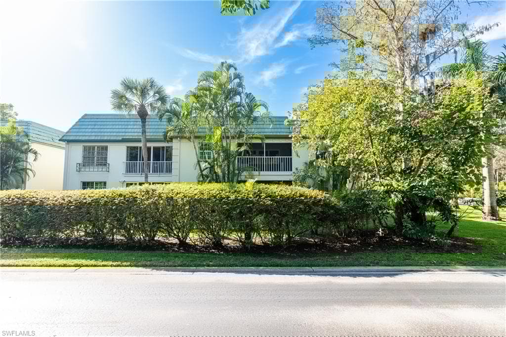 102 Bob O Link Way 2b, Naples, FL 34105-21