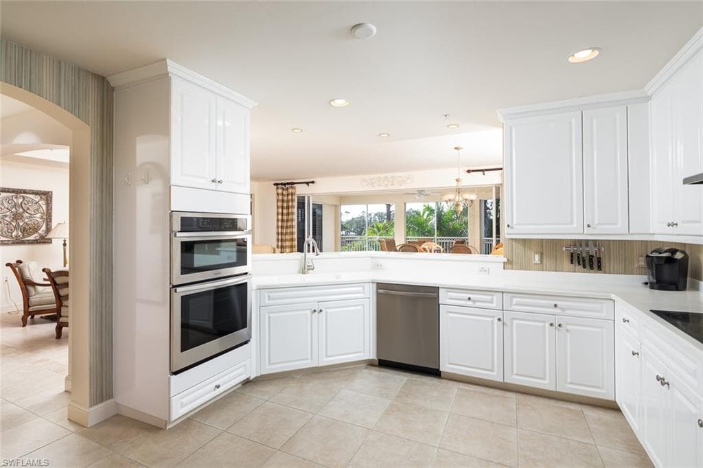 720 Waterford Dr 303, Naples, FL 34113-12