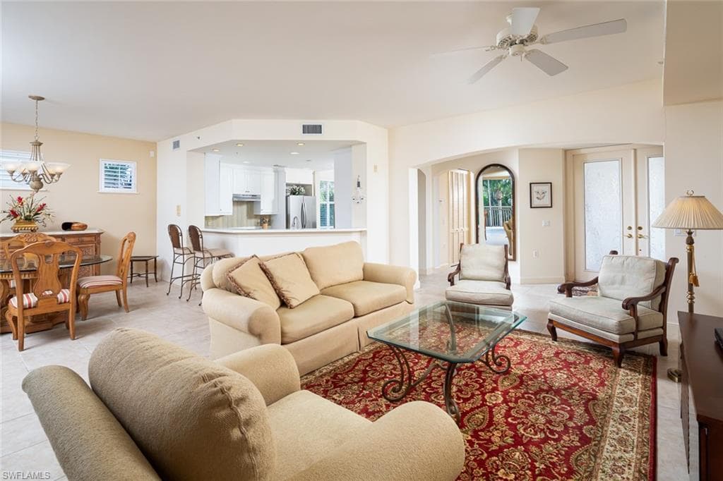 720 Waterford Dr 303, Naples, FL 34113-5