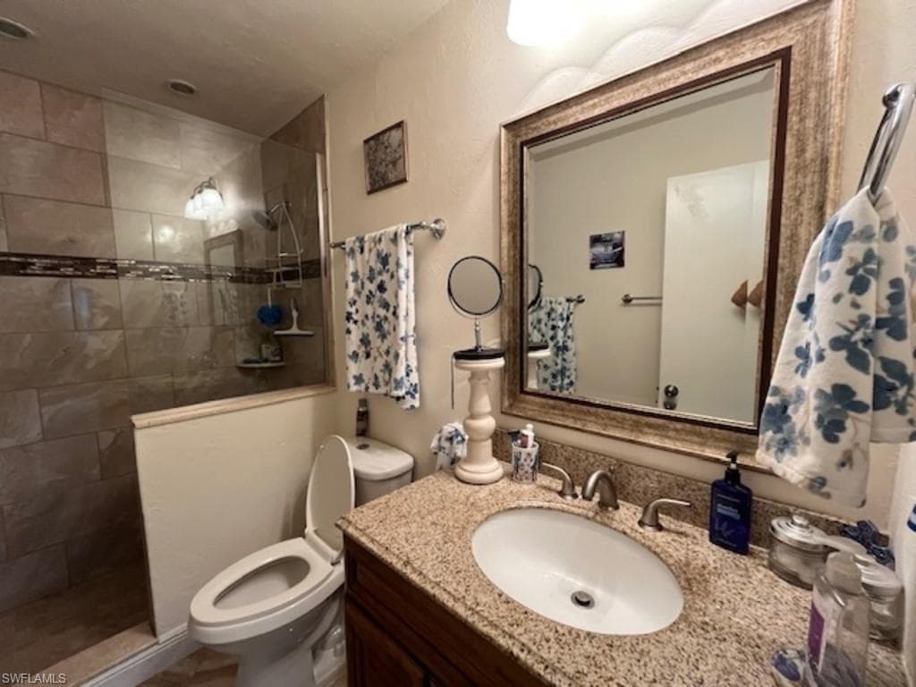 6974 Brandywine Cir, Fort Myers, FL 33919-21