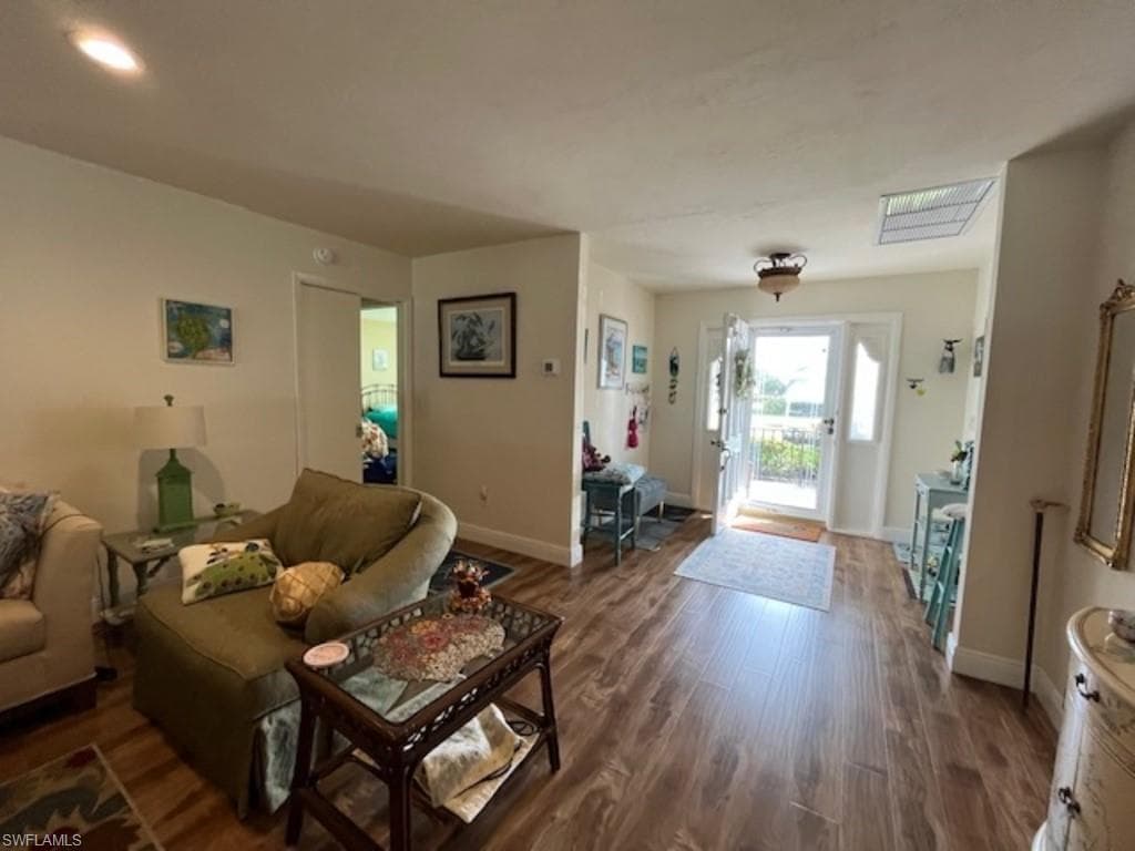 6974 Brandywine Cir, Fort Myers, FL 33919-6