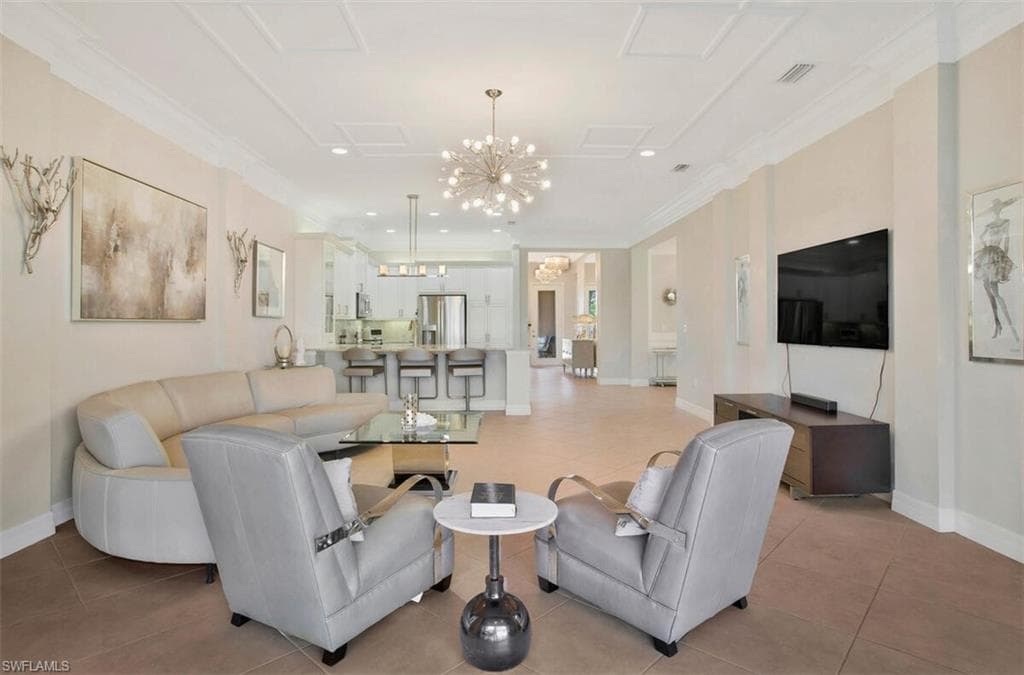 13517 Mandarin Cir, Naples, FL 34109-10