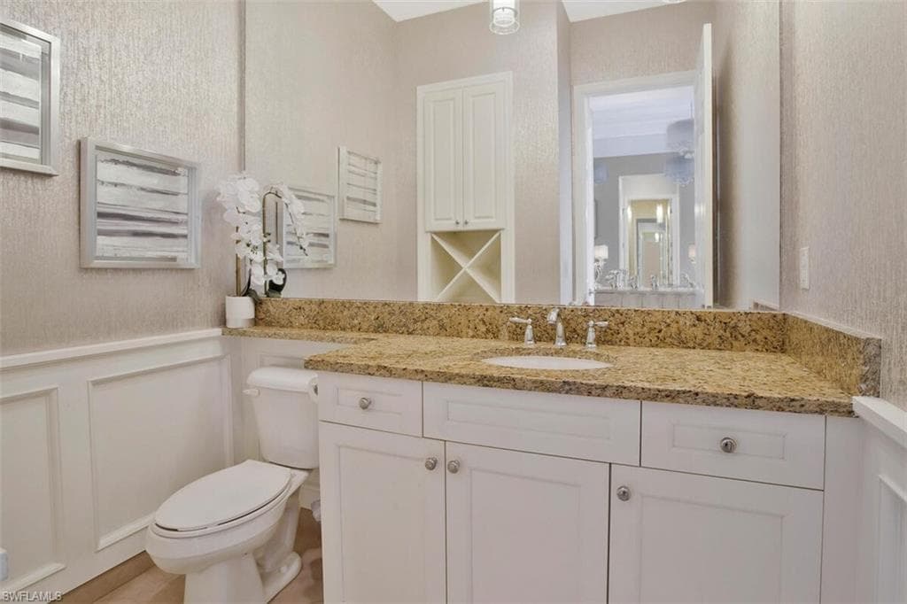 13517 Mandarin Cir, Naples, FL 34109-16
