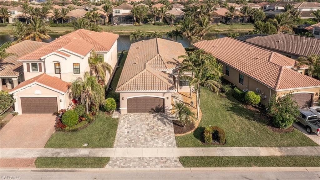 13517 Mandarin Cir, Naples, FL 34109-23