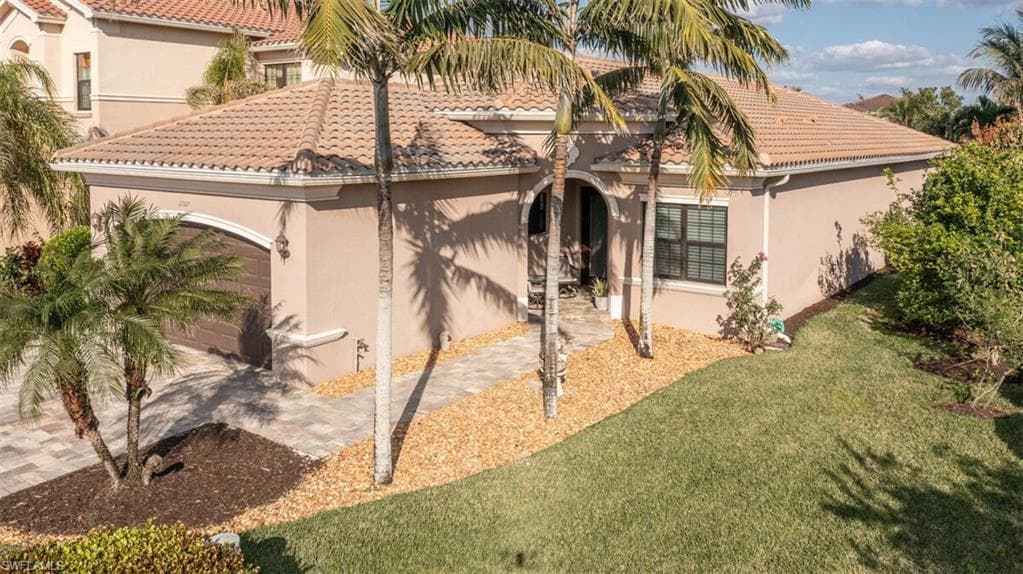 13517 Mandarin Cir, Naples, FL 34109-24