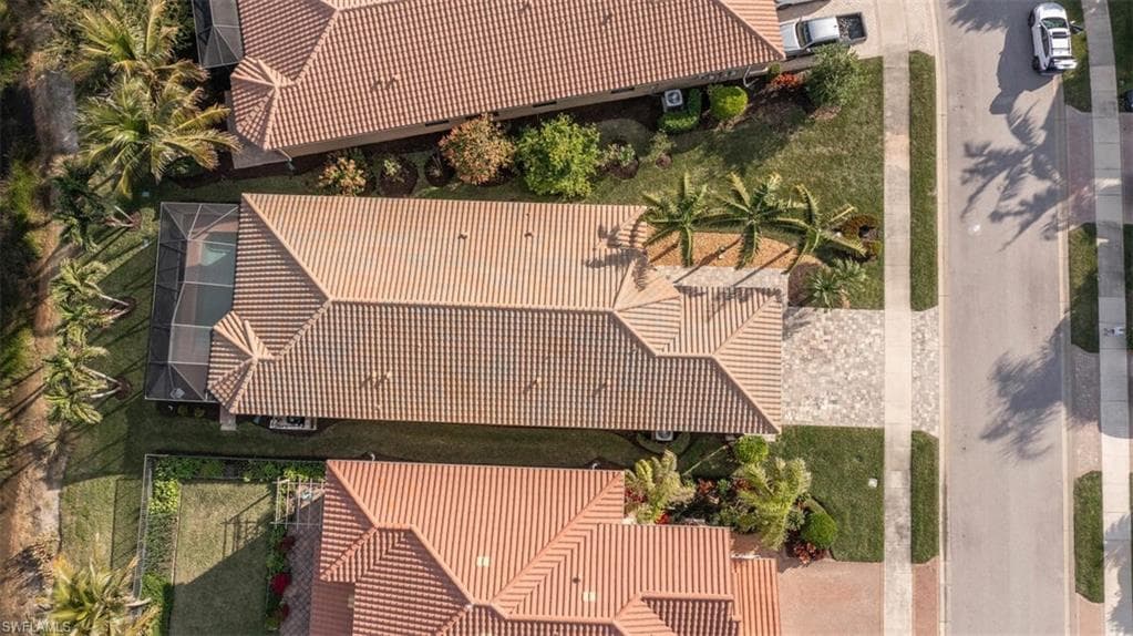13517 Mandarin Cir, Naples, FL 34109-27