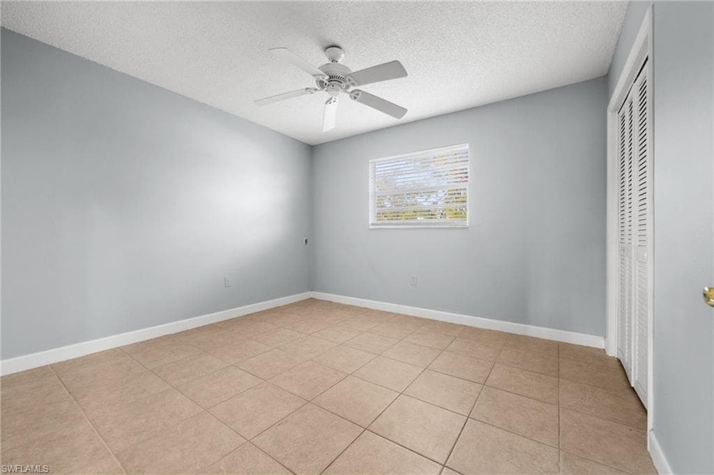 3325 Airport Rd N J8, Naples, FL 34105-12