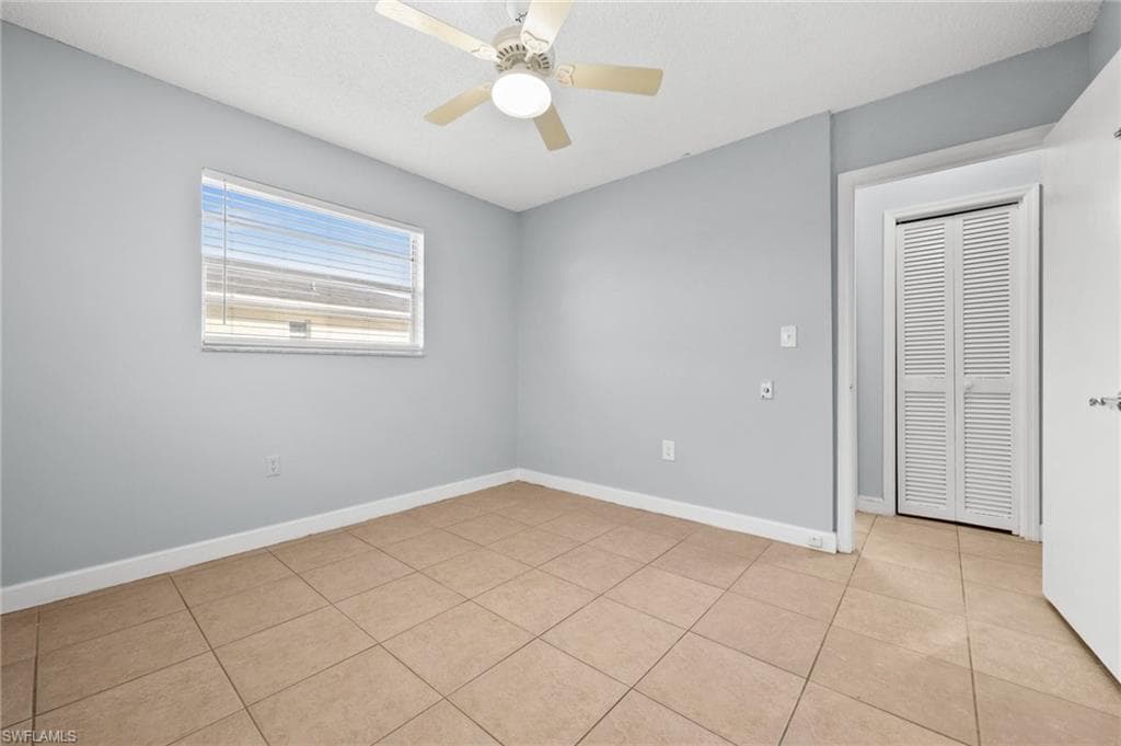 3325 Airport Rd N J8, Naples, FL 34105-14