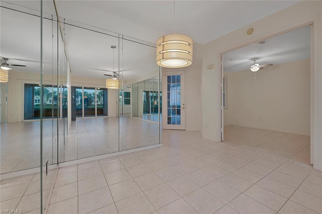 4690 Hawks Nest Way E102, Naples, FL 34114-7
