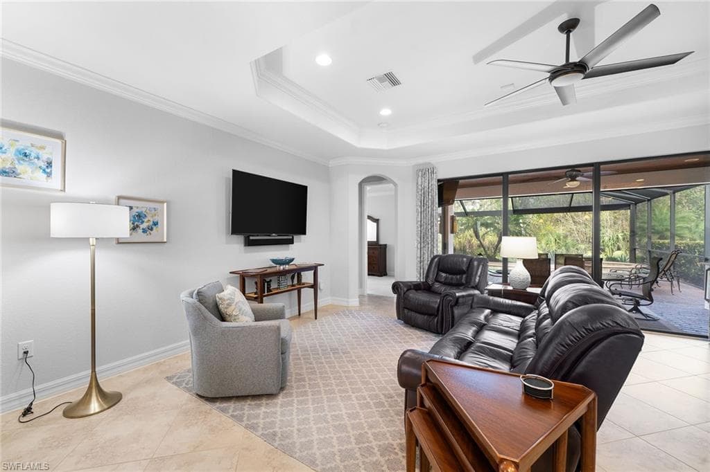 12614 Fenhurst Way, Naples, FL 34120-8