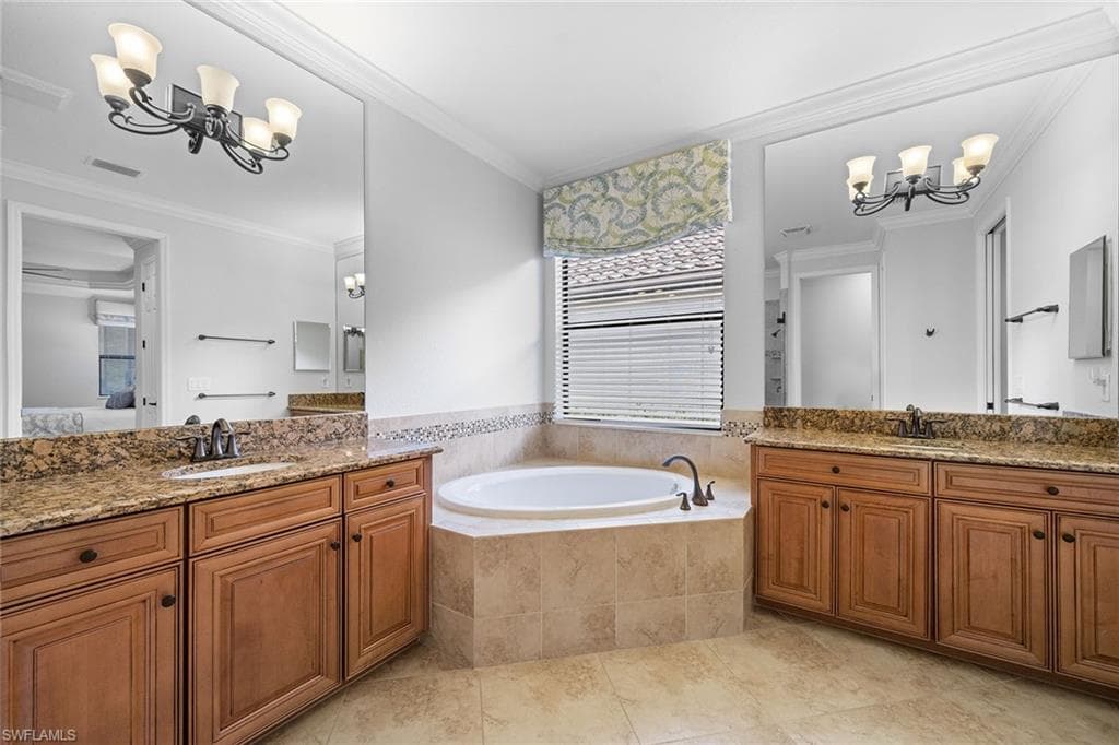 12614 Fenhurst Way, Naples, FL 34120-22
