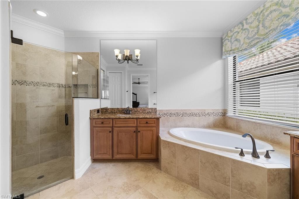 12614 Fenhurst Way, Naples, FL 34120-23