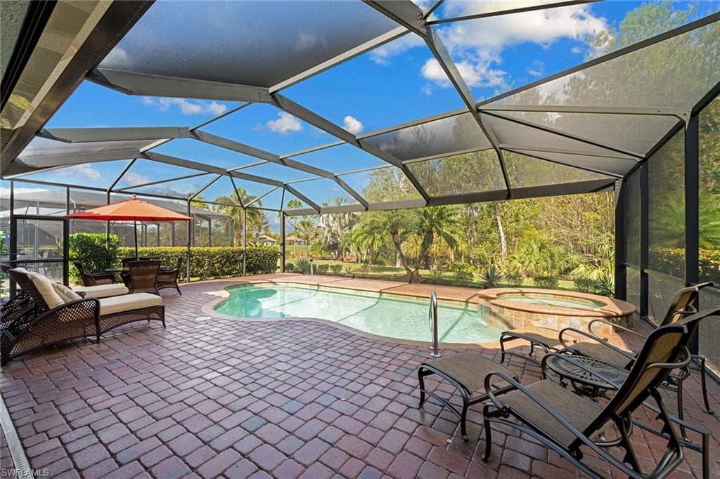 12614 Fenhurst Way, Naples, FL 34120-32