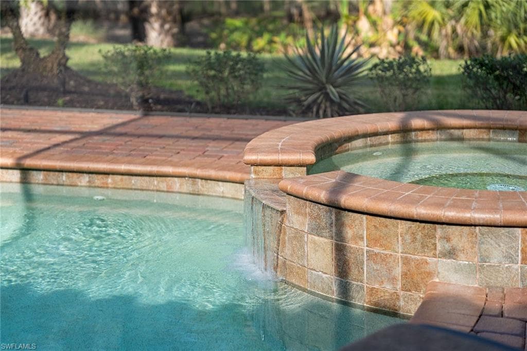 12614 Fenhurst Way, Naples, FL 34120-35