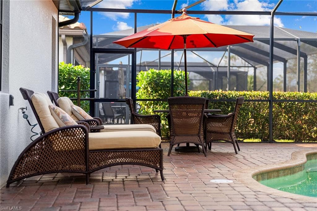 12614 Fenhurst Way, Naples, FL 34120-40