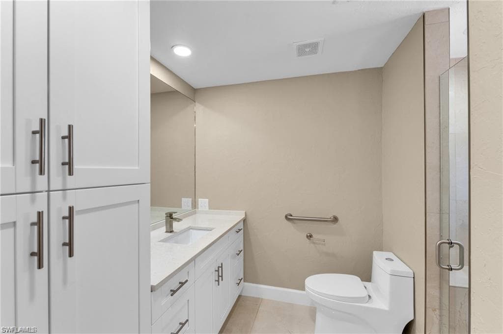 1913 Indian Creek Dr, North Fort Myers, FL 33917-16