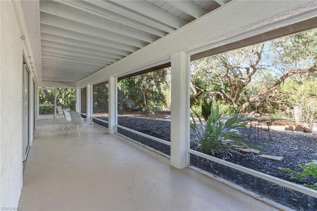 360 Gumbo Limbo Ln, Marco Island, FL 34145-36