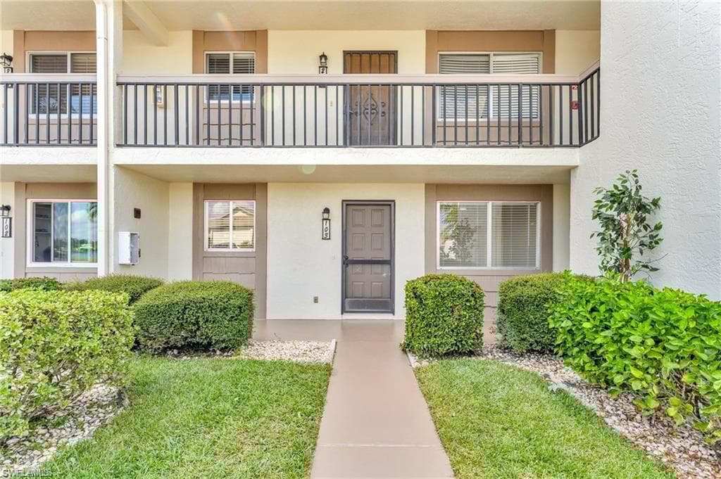 13130 White Marsh Ln 103, Fort Myers, FL 33912-2